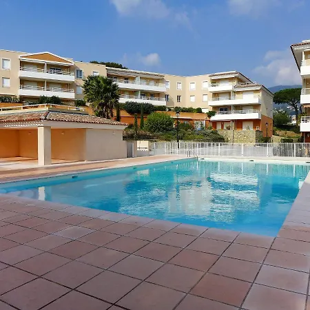 Le Domaine De La Baie-1 *