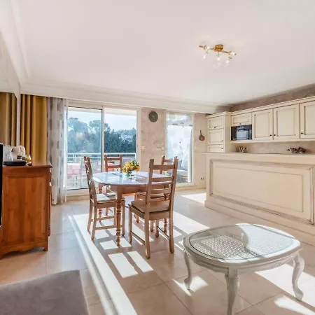 Le Domaine De La Baie-1 * Cavalaire-sur-Mer