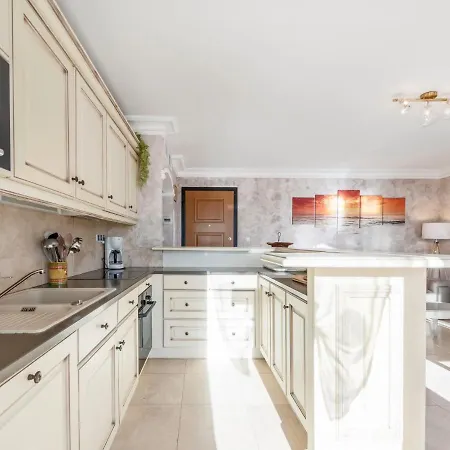 Le Domaine De La Baie-1 Appartement